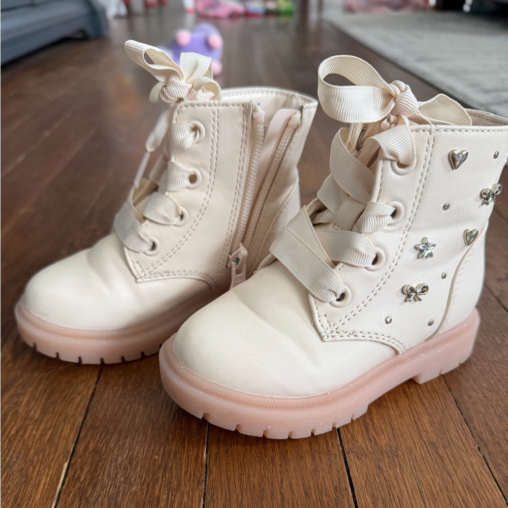 Cat & Jack Cream Girls Lace-Up Ankle Boots with Pink Soles
